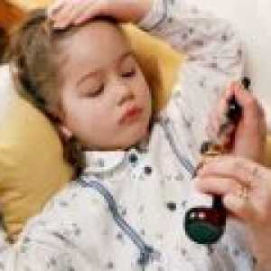 Симптомите на обикновената настинка при децата