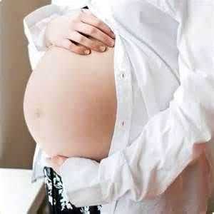 Акне по време на бременност: Възможно ли е да ги излекува?